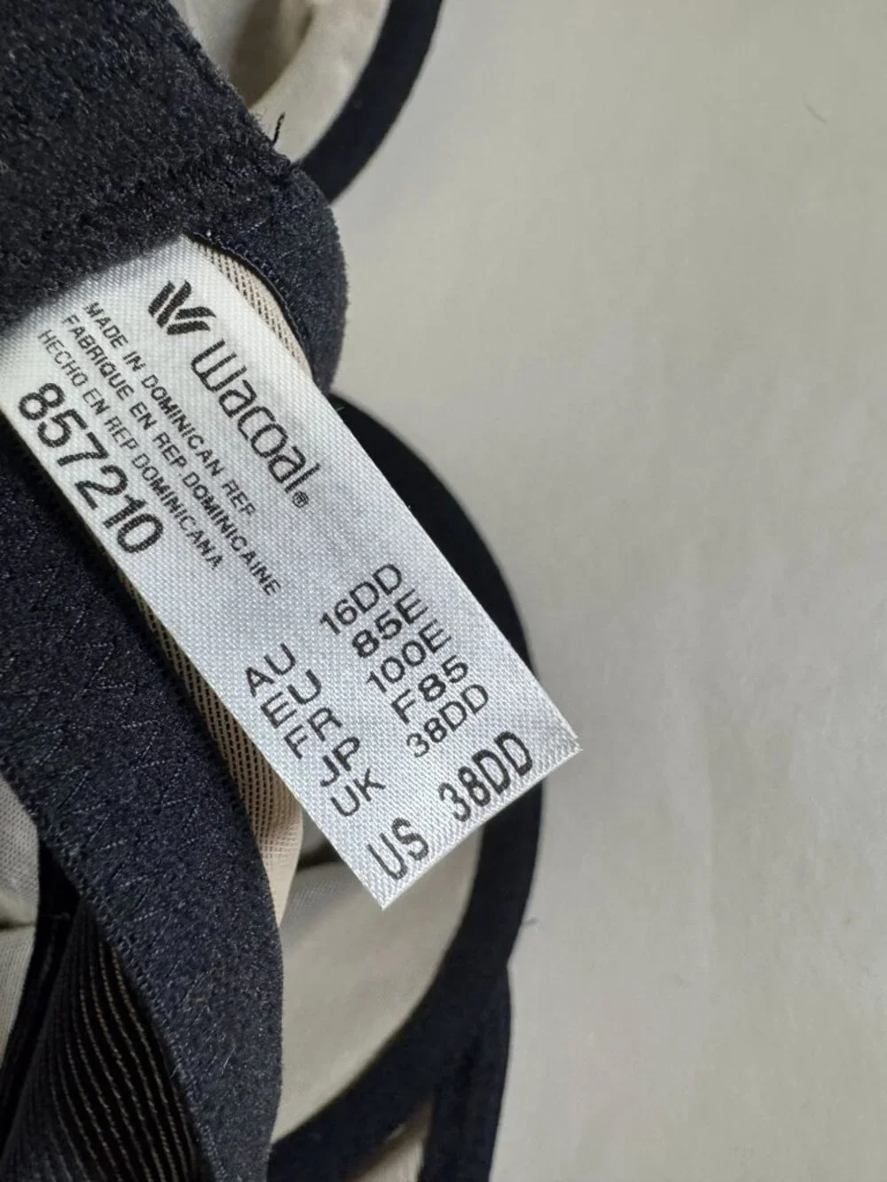 Wacoal Womens Black Underwire Bra Size 38DD Unlined